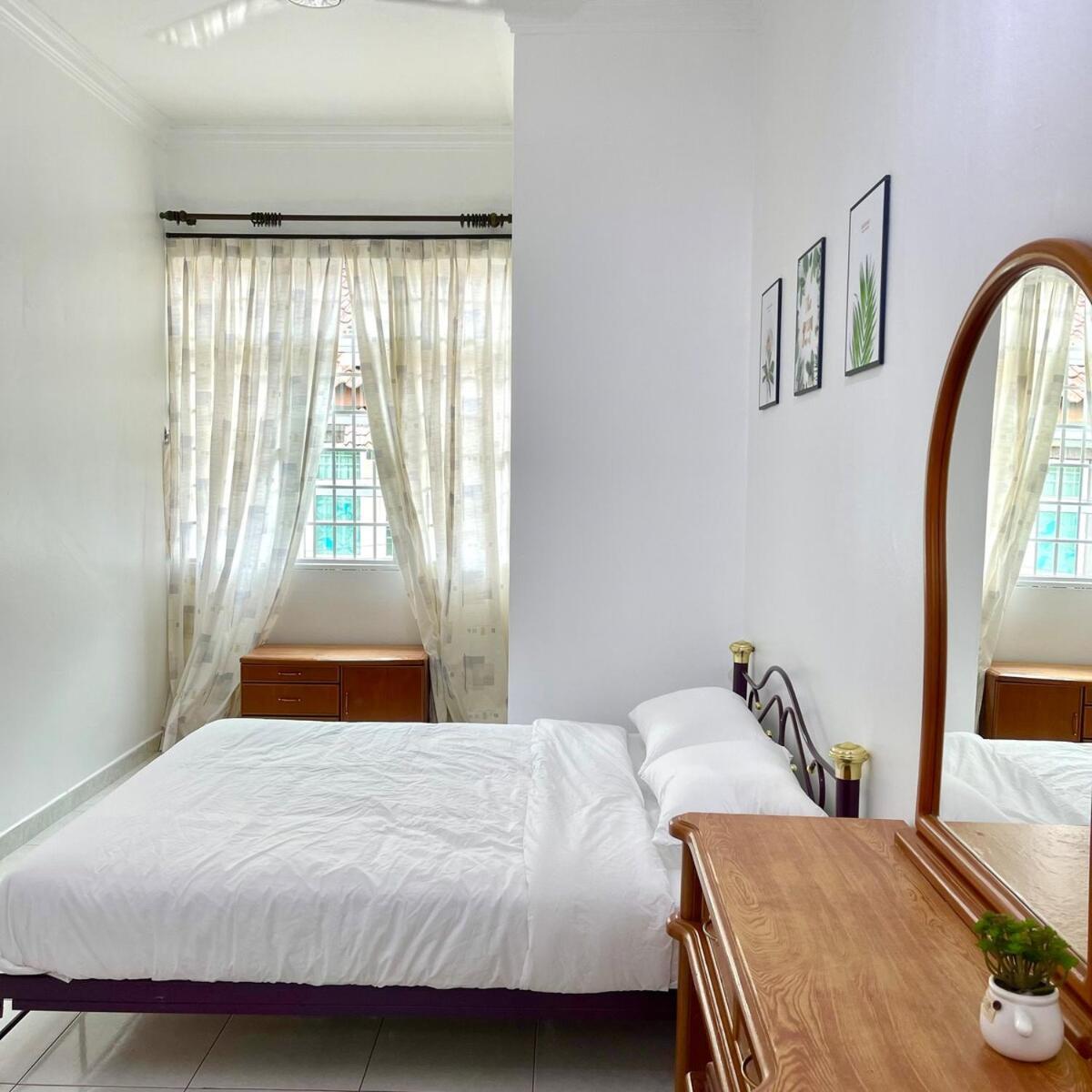 Cozyhaus 9-10pax Wifi, Tvbox, Youtube Rumah percutian