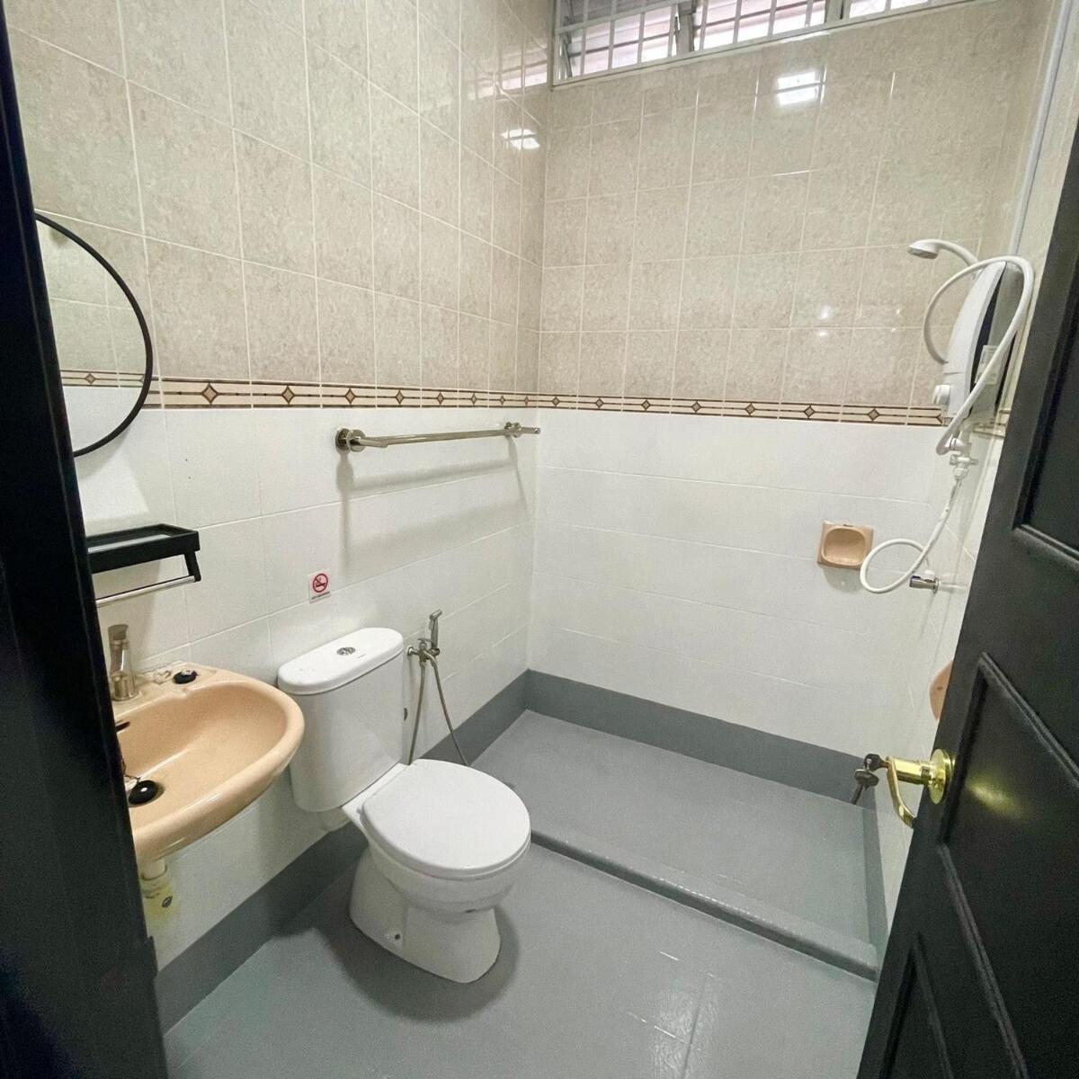 Rumah percutian Cozyhaus 9-10pax Wifi, Tvbox, Youtube Ipoh