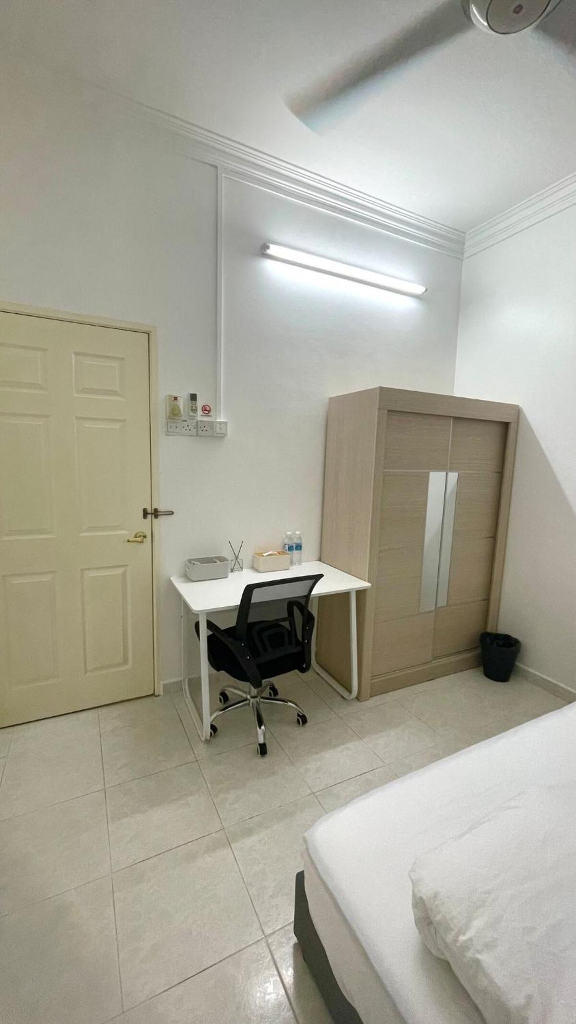 Cozyhaus 9-10pax Wifi, Tvbox, Youtube Ipoh